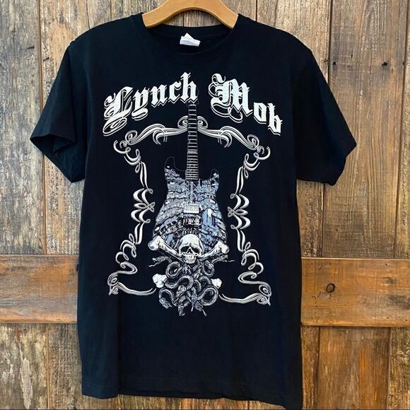 Lynch Mob Black Rock N Roll Concert Skeleton Guitar Short Sleeve T-Shirt - Picture 2 of 6